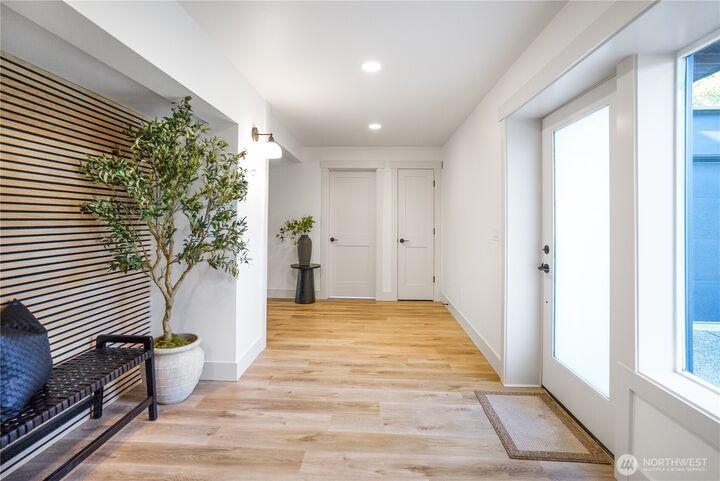 Property Photo:  11647  Beacon Avenue S 1  WA 98178 