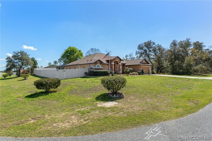 Property Photo: 4951 SW 154th Loop FL 34473