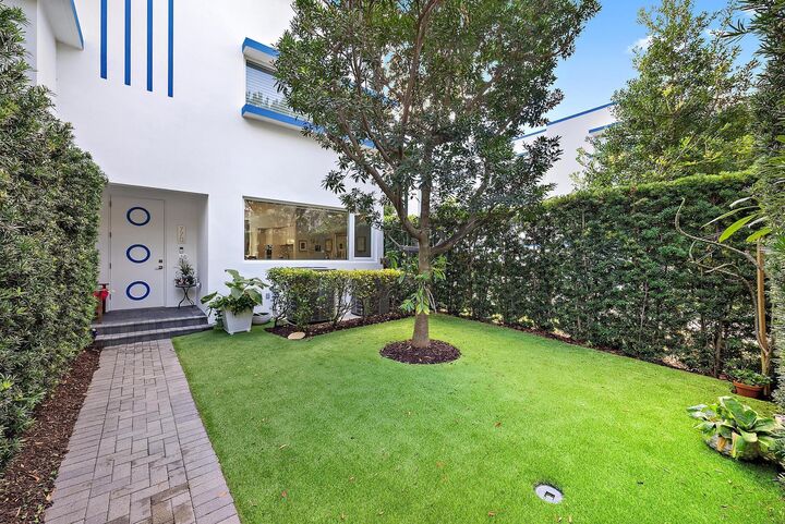 Property Photo:  770 N Street  FL 33401 