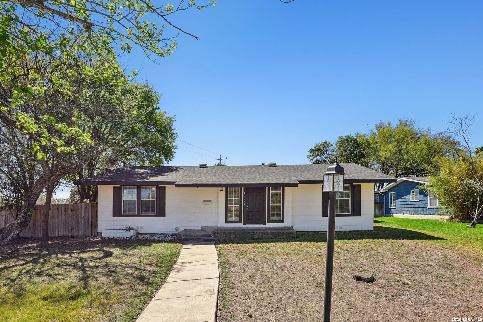 Property Photo:  1080 Ivy  TX 78209 