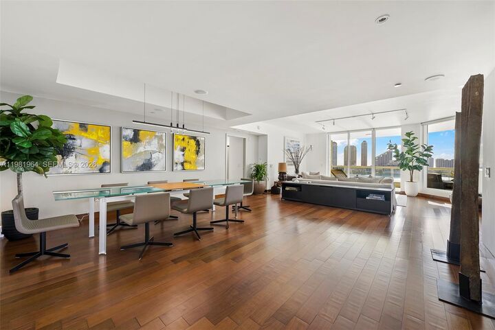 Property Photo:  6000 Island Blvd 1208  FL 33160 