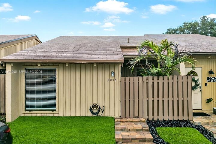 Property Photo:  2056 SW 81st Way  FL 33324 