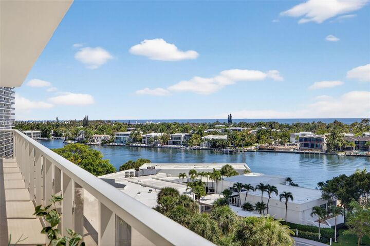 Property Photo:  20281 E Country Club Dr 608  FL 33180 