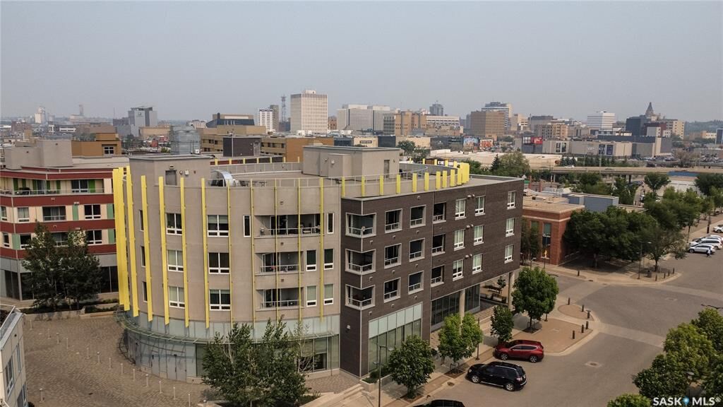 Property Photo:  409 B Avenue S 403  SK S7M 5M8 