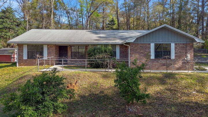 Property Photo: 310 S Chalk Street FL 32351