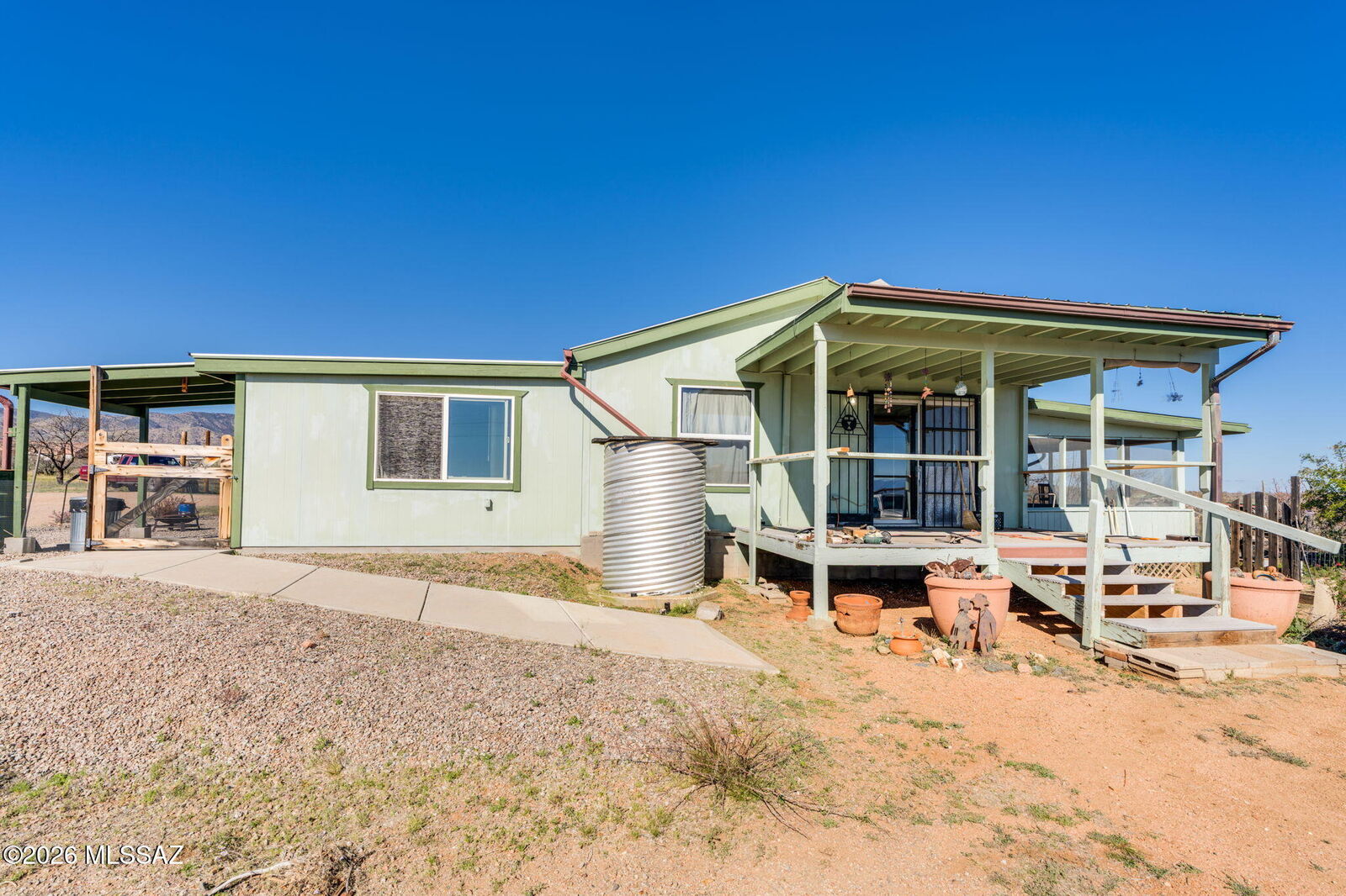 Property Photo: 33588 Ez Duz It Lane AZ 85623