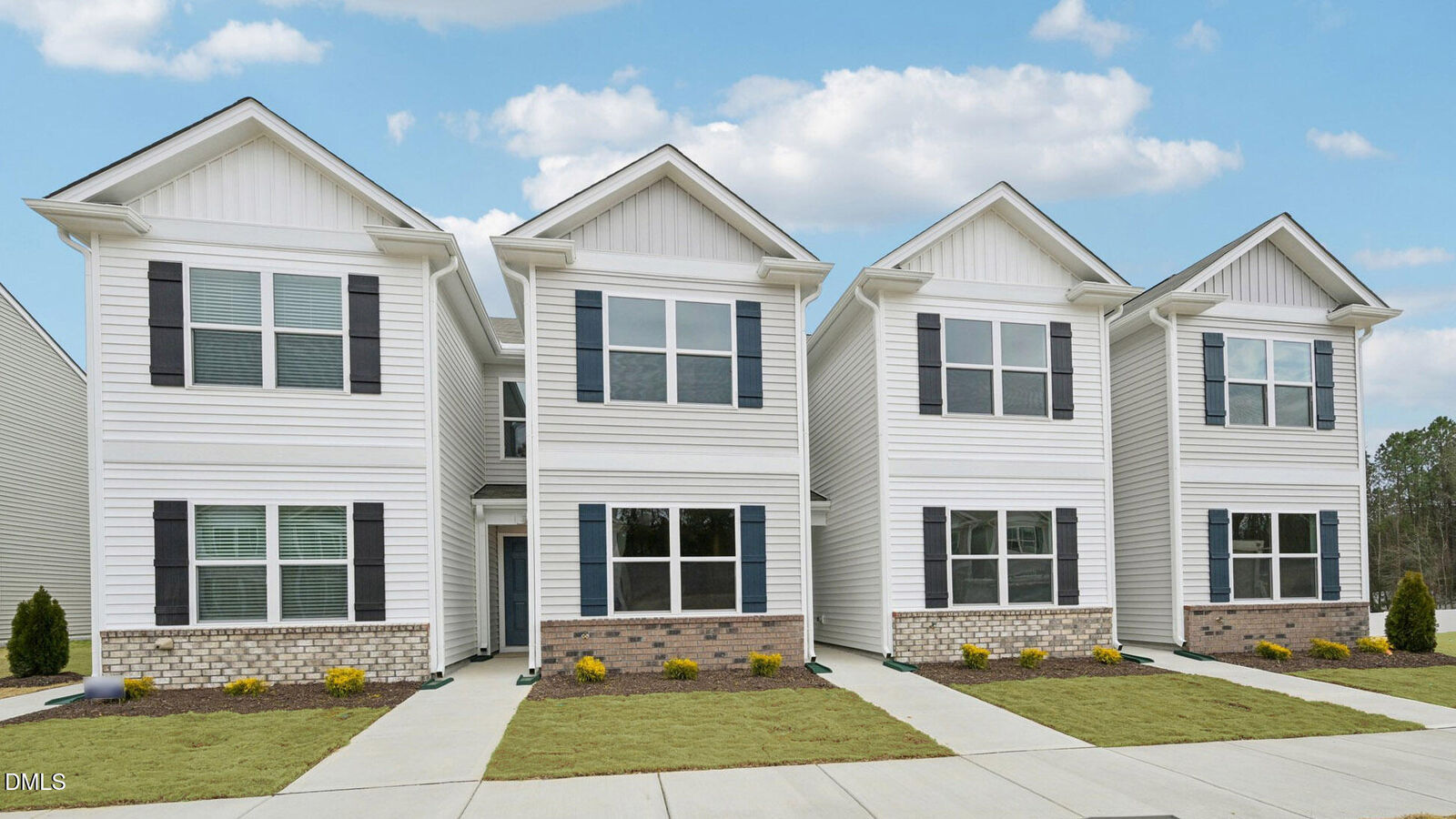 Property Photo:  5818 Brambleberry Way  NC 27616 