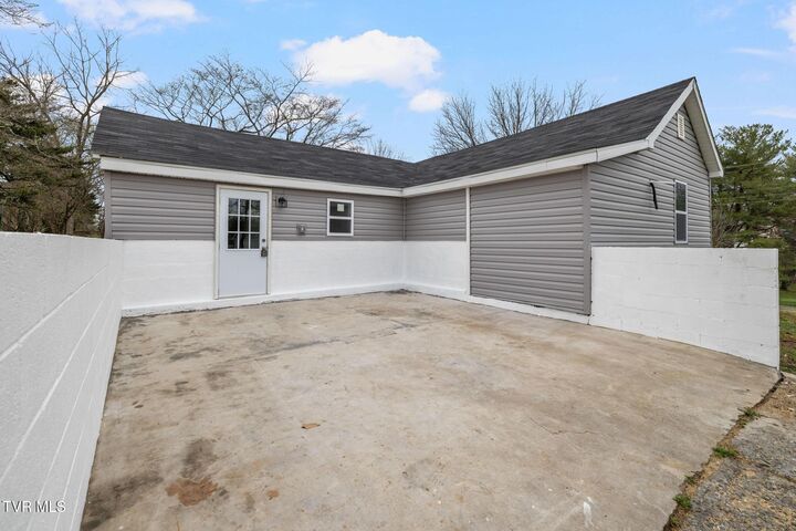 Property Photo:  2152 Randolph Street  VA 24201 