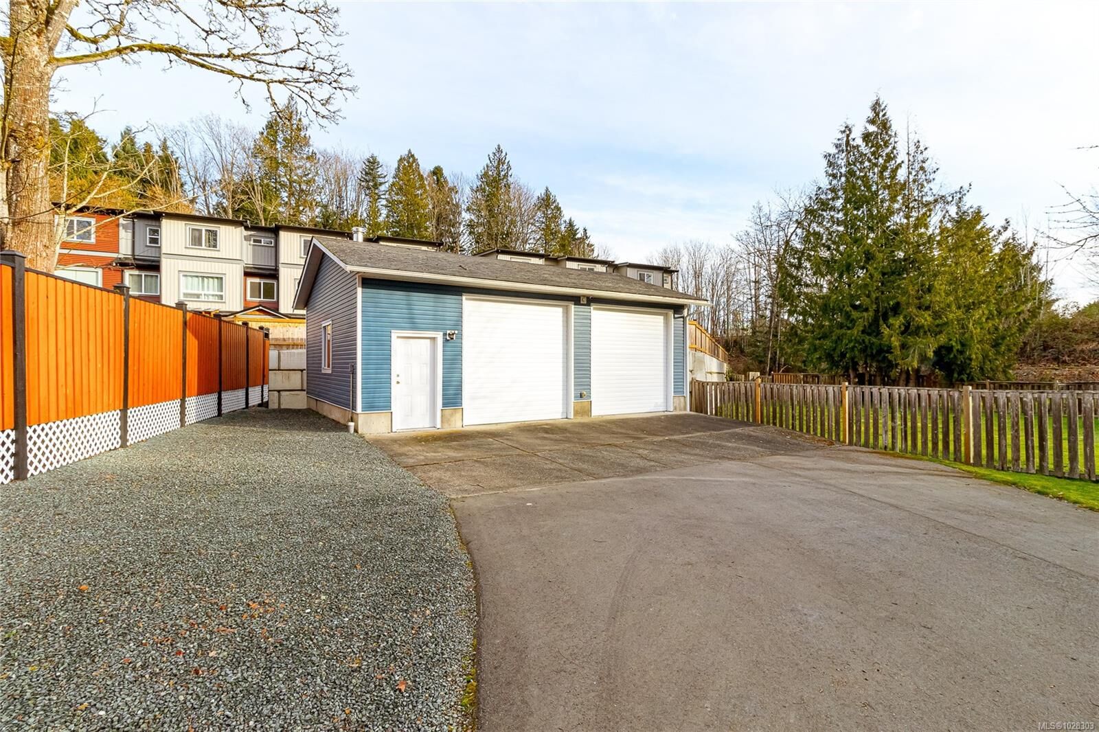 Property Photo: 2877 Cecelia St BC V0R 1K3