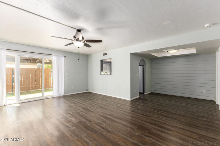 Property Photo:  5314 S Farmer Avenue  AZ 85283 