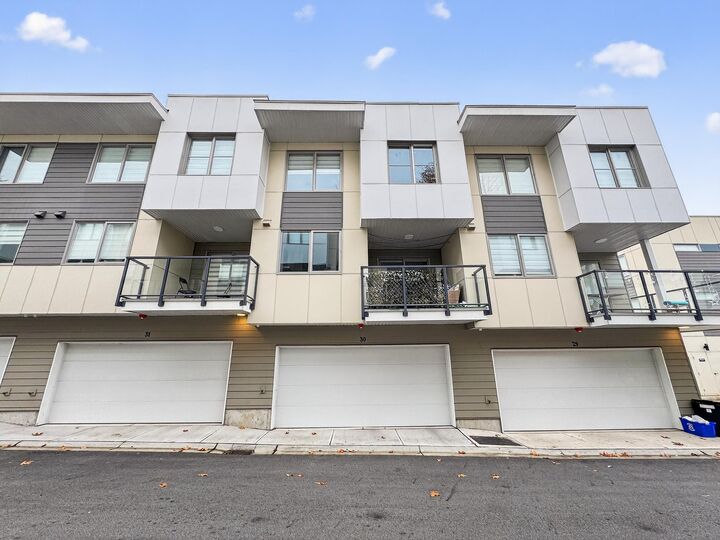 Property Photo: 12585 104A Avenue 30 BC V3V 0G7