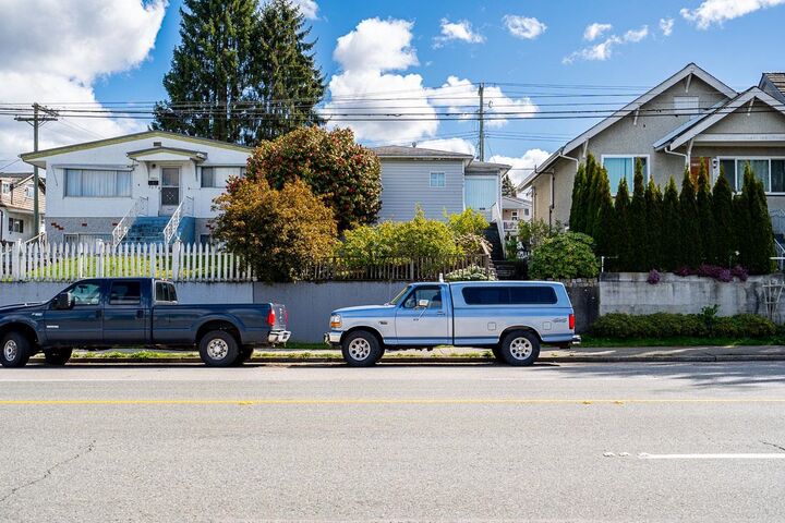 Property Photo: 4712 Victoria Drive BC V5N 4P1