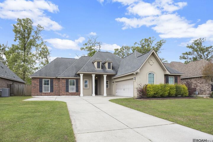 Property Photo:  18241 Old Trail Dr  LA 70769 