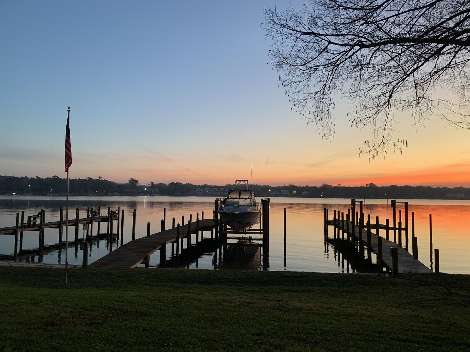 Property Photo: 60 N John Sims Parkway FL 32580