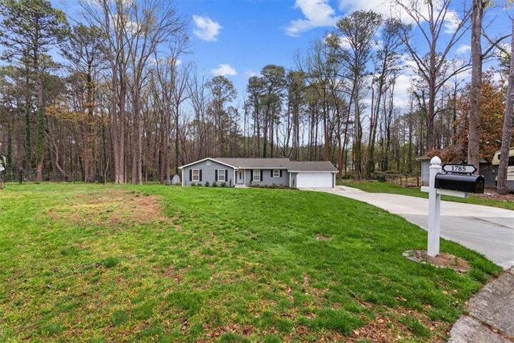 Property Photo:  1785 Woodhaven Terrace  GA 30043 