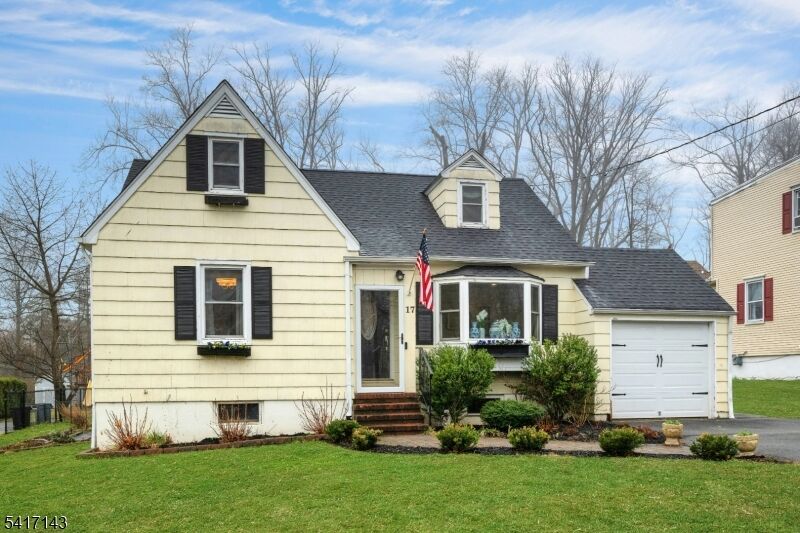Property Photo:  17 Frederick Pl  NJ 07927 