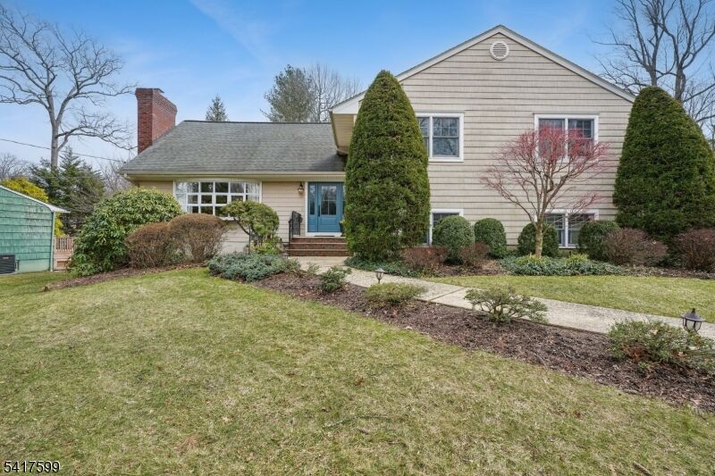 Property Photo:  63 Gallinson Dr  NJ 07974 