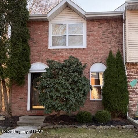 Property Photo:  414 Daisy Court  PA 18643 