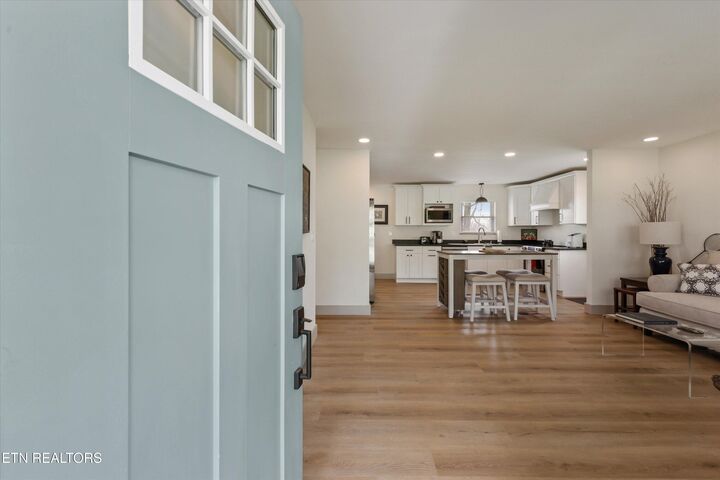 Property Photo:  1704 S Forest Drive  TN 37920 