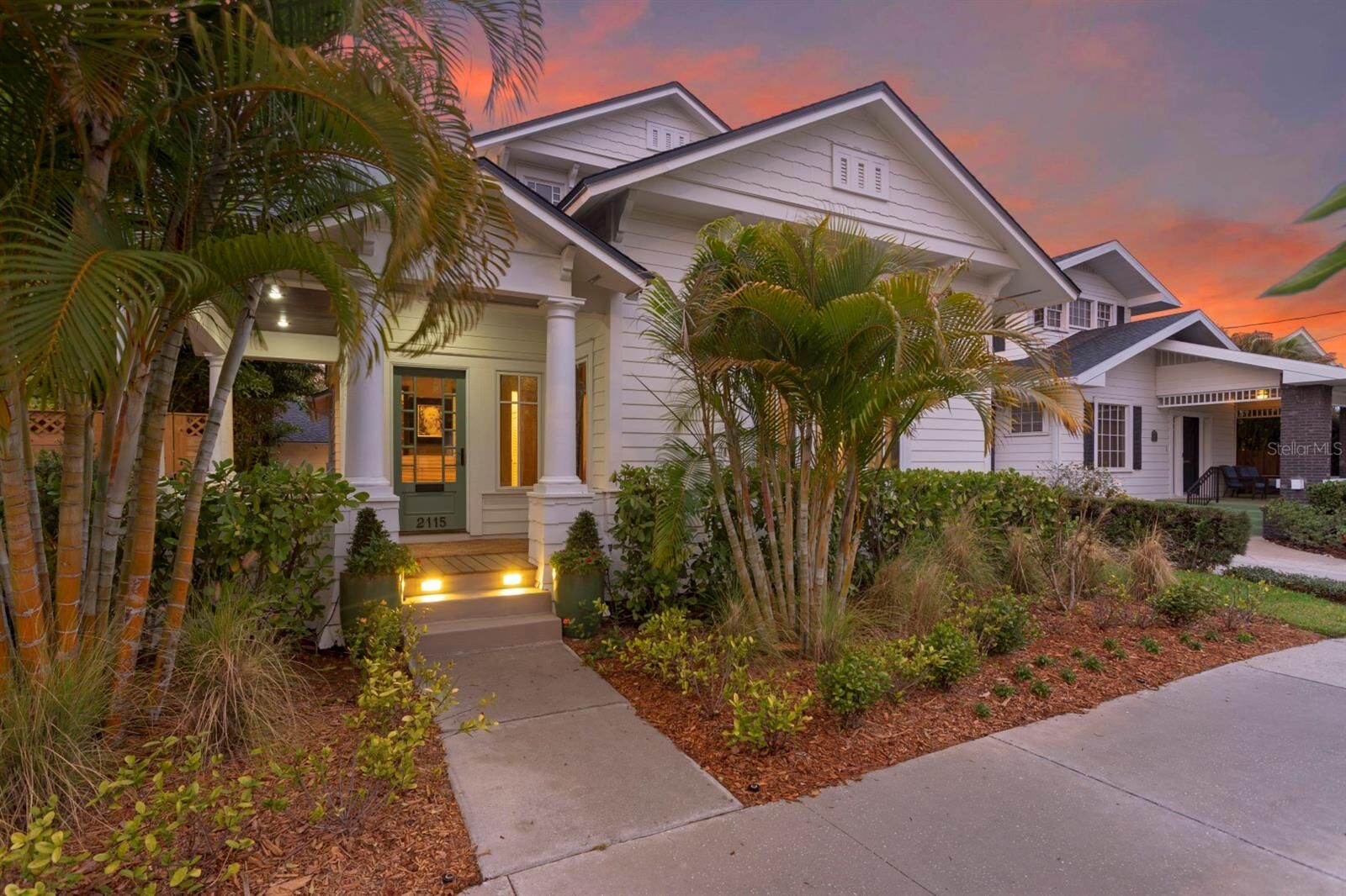 Property Photo: 2115 W Watrous Avenue FL 33606