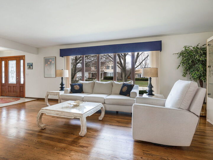 Property Photo:  1407 Wesley Court  IL 60559 