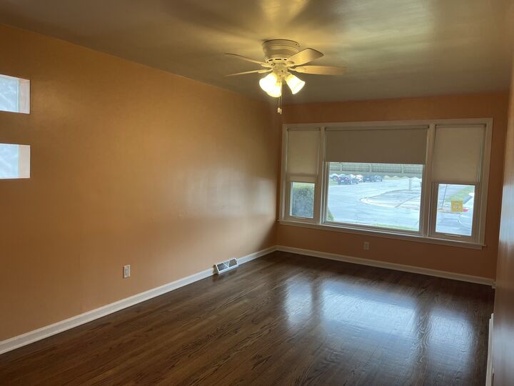 Property Photo:  302 153rd Street  IL 60409 