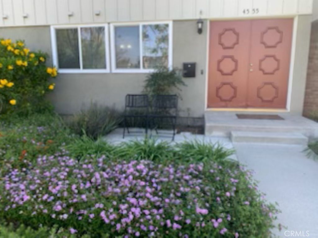 Property Photo:  4555 Larwin  CA 90630 