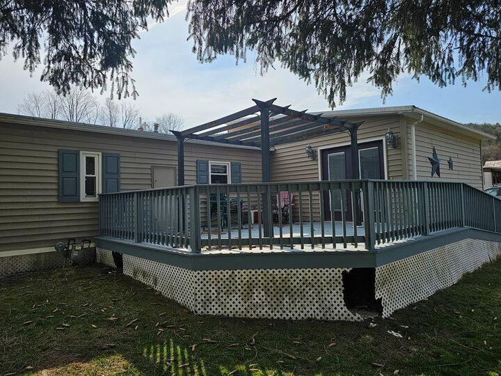 Property Photo: 25 E Delmar Meadows PA 16901