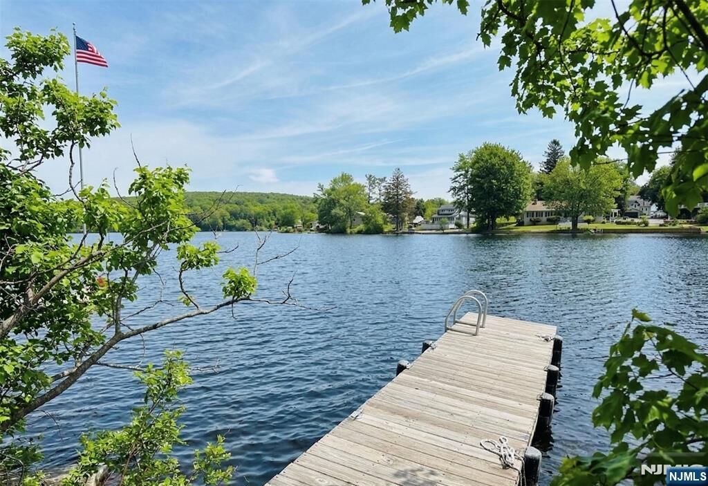 Property Photo:  42 Witte Road  NJ 07421 