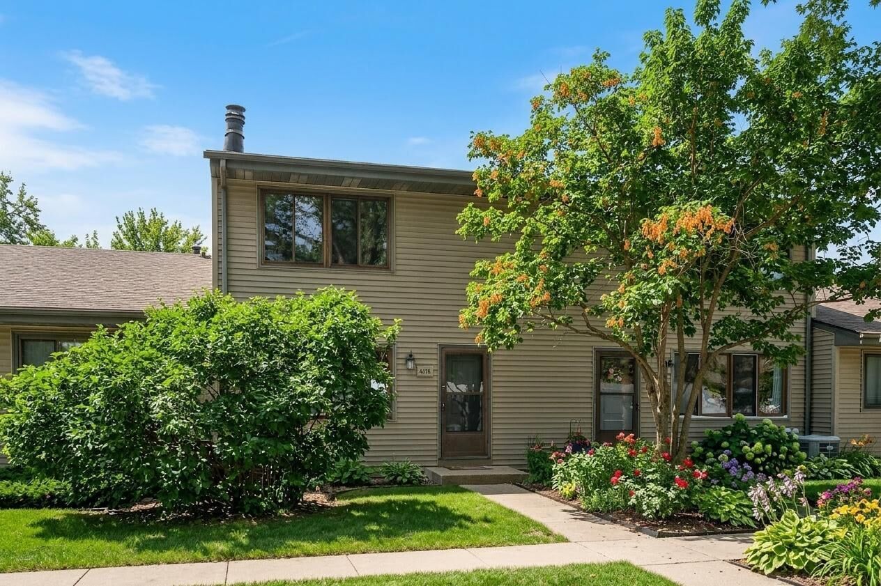 Property Photo:  4478 Arden View Court  MN 55112 