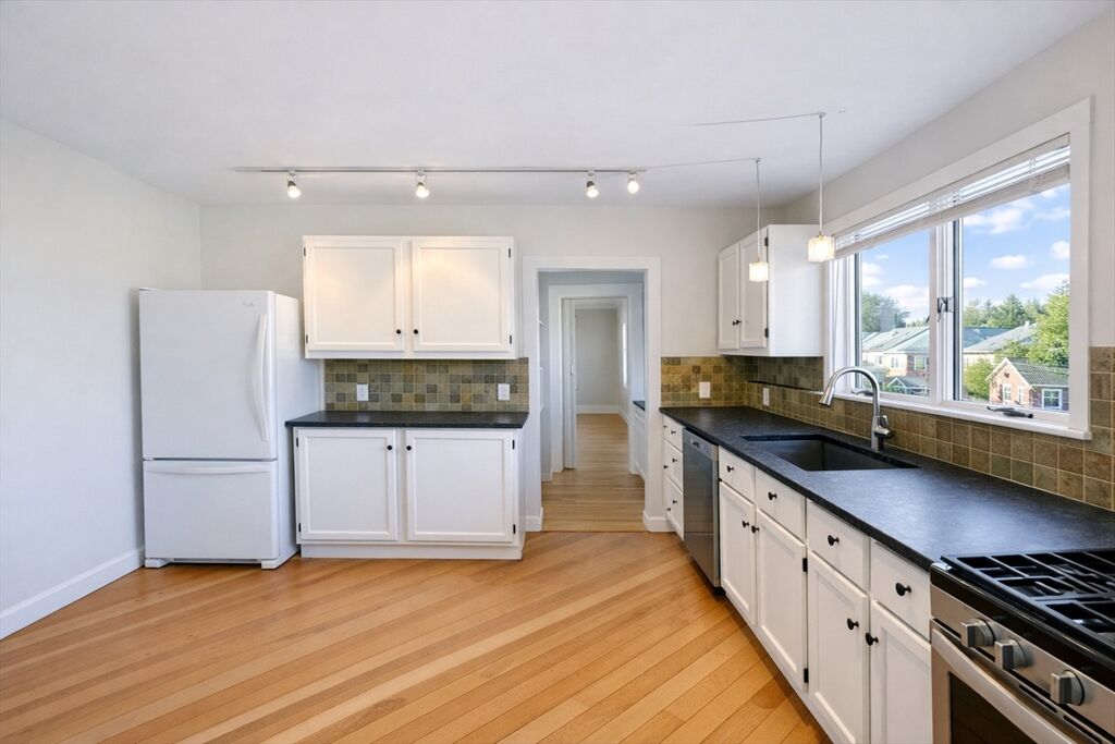 Property Photo:  29 Edward T Sullivan Rd 2  MA 02138 