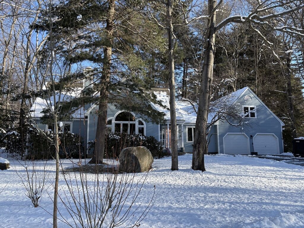 Property Photo:  47 Park St  MA 01545 