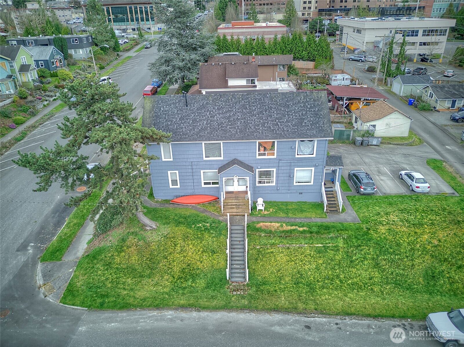 Property Photo:  1018  Wall Street SE  WA 98201 