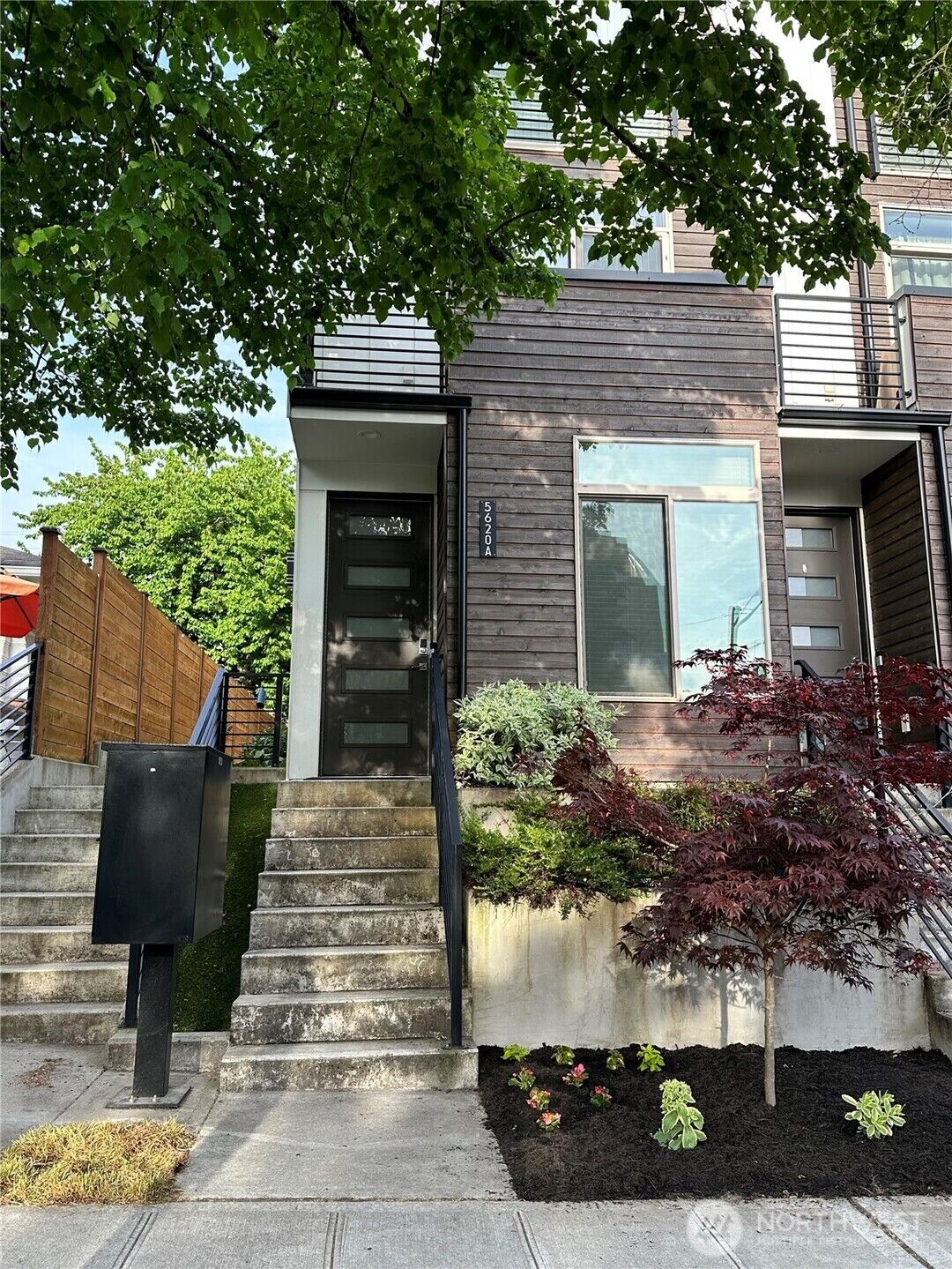 Property Photo:  5620  California Avenue SW A  WA 98136 