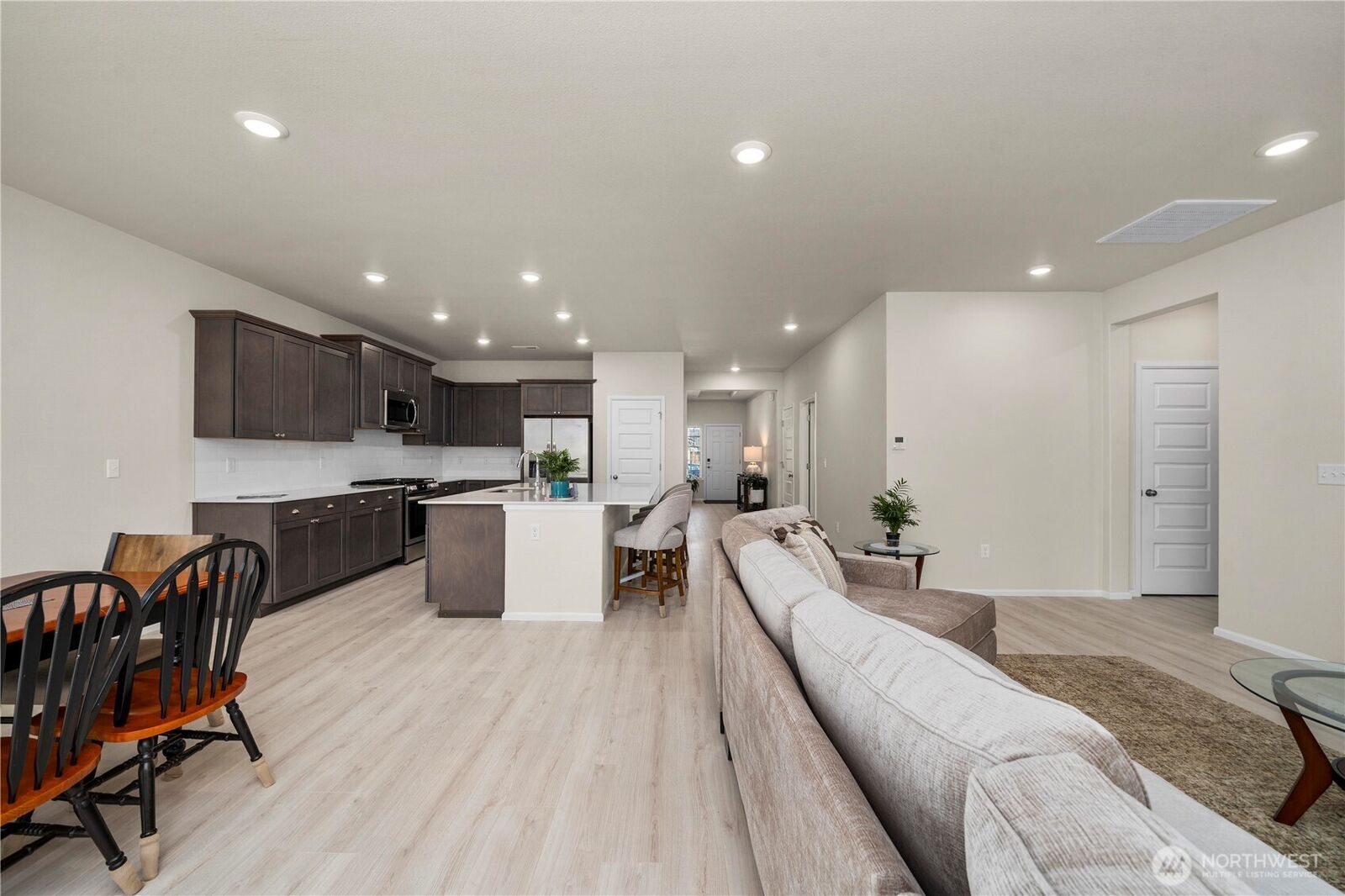 Property Photo:  19818  135th Avenue E  WA 98338 
