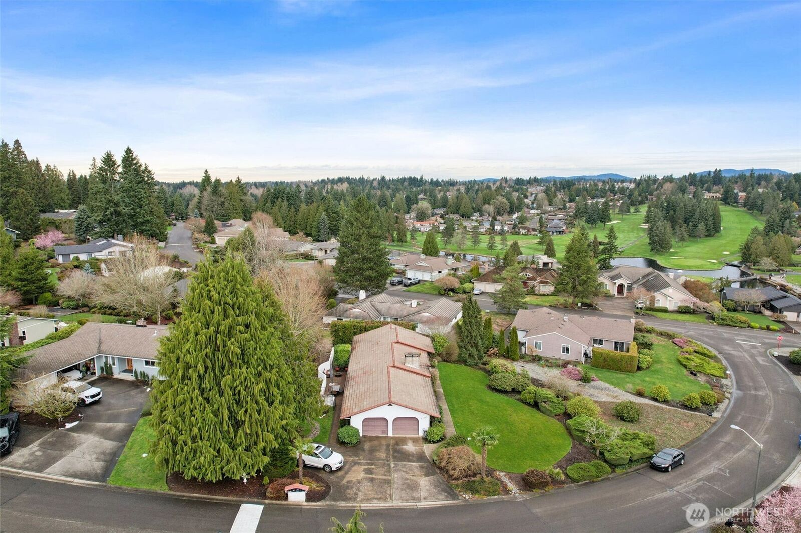 Property Photo: 13710 SE 251st Place WA 98042