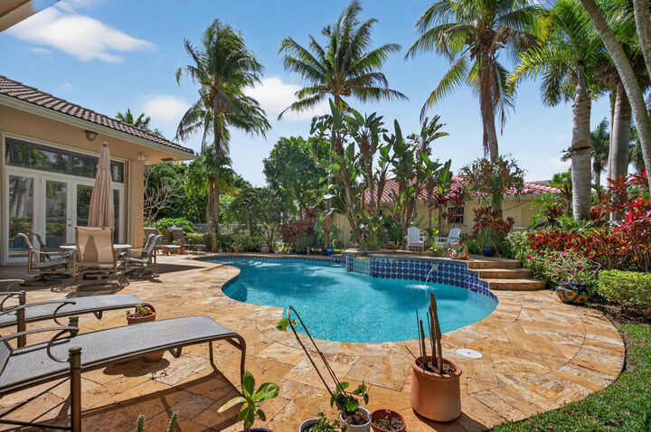 Property Photo:  909 Stillwater Court  FL 33327 