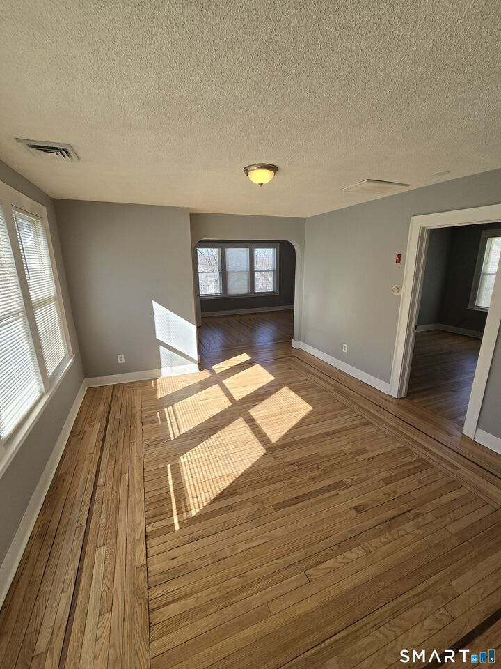 Property Photo: 263 Sheffield Avenue 3 CT 06511