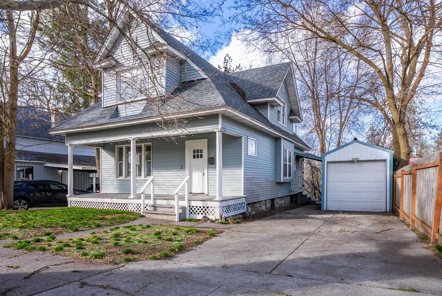 Property Photo:  613 E 9th Ave  WA 99202 