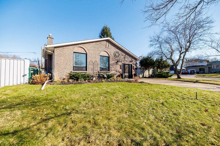 Property Photo:  3112 Ussher Street  ON L2G 6M2 