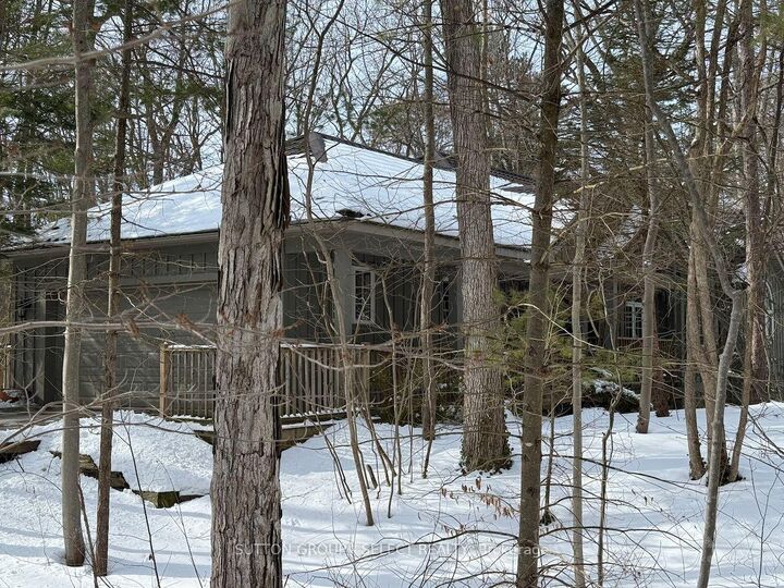Property Photo: 10297 Dogwood Crescent ON N0M 1T0