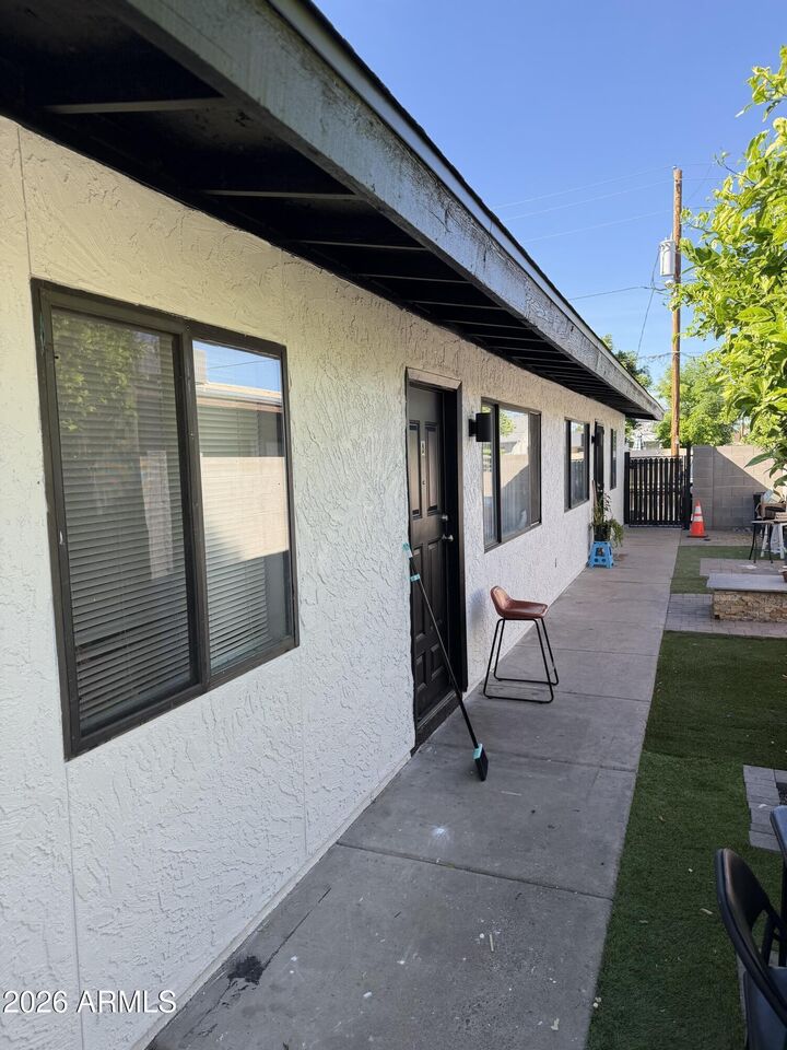 Property Photo:  82 W Southern Avenue  AZ 85210 