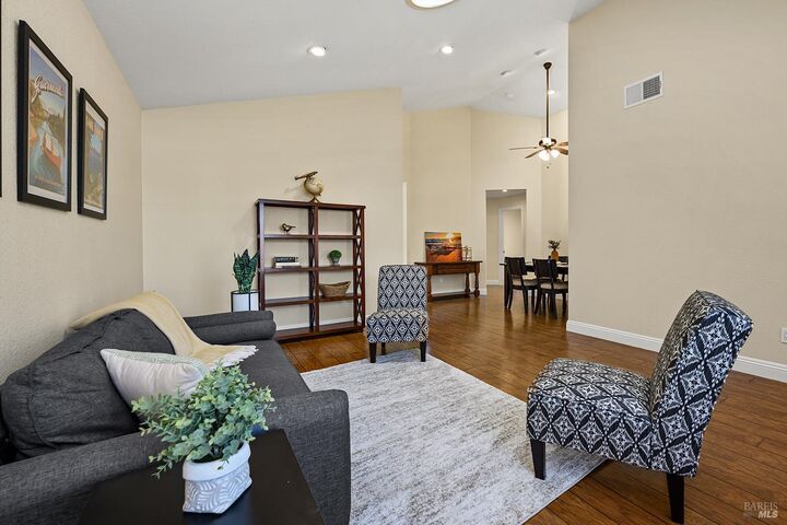 Property Photo:  1521 Mary Place  CA 94928 