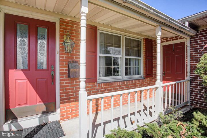 Property Photo:  1005 Valleybrook Drive  MD 21742 