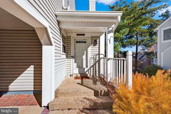 Property Photo:  2907 S Woodley Street C  VA 22206 