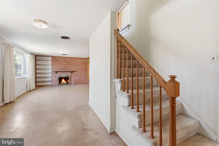 Property Photo:  3806 Howard Street  VA 22003 