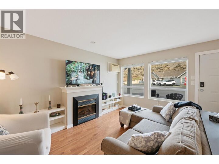 Property Photo: 601 9th Street 8 BC V0X 1N3