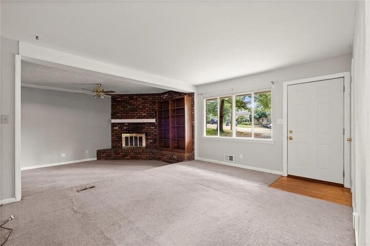 Property Photo: 422 Afton Drive GA 30075