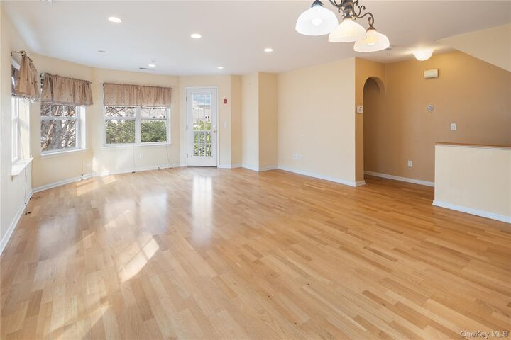 Property Photo:  121 Northview Court  NY 10566 