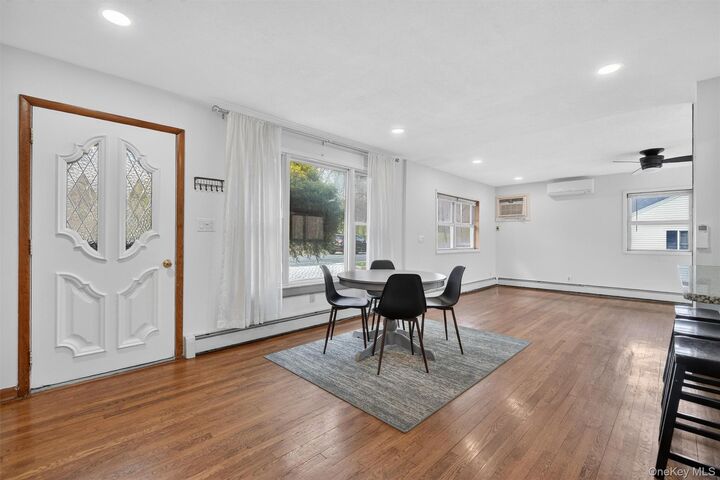 Property Photo:  5 Bedford Lane  NY 10984 